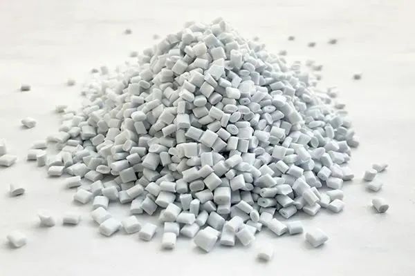 塑料成型收缩率：关键影响因素与改性策略