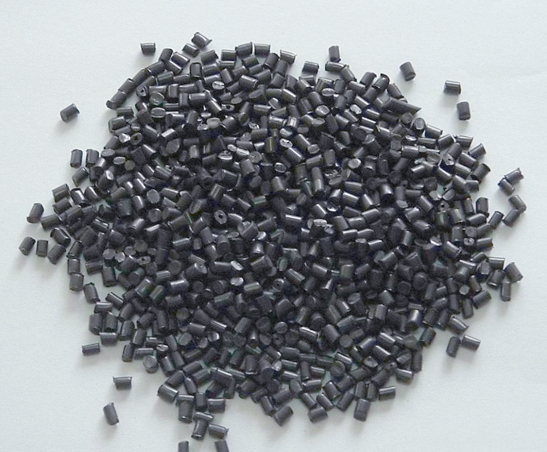 2026年春晚机器人再升级：从扭秧歌到空翻，一场由特种工程塑料驱动的“骨骼进化”